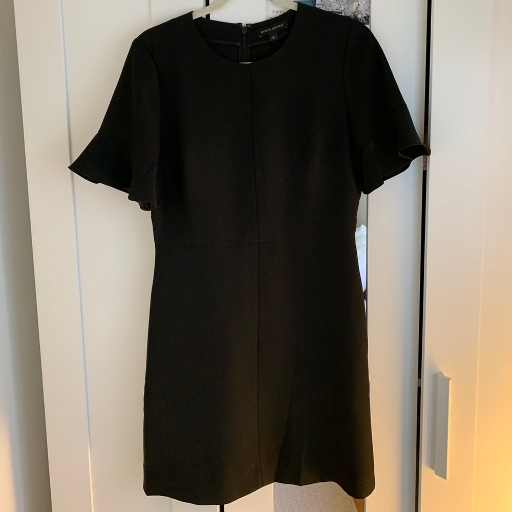 Banana Republic dress with pockets